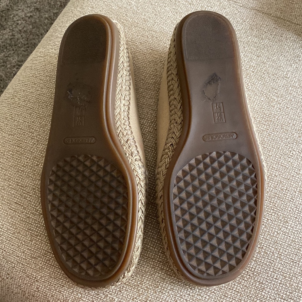 Aerosoles Loafers Beige Stripe Fabric Upper
Size 9.5 - Picture 5 of 5